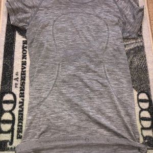 Lululemon shirt